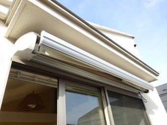 パステルカラーの間仕切り壁で圧迫感のない快適空間に　目黒区 K様邸